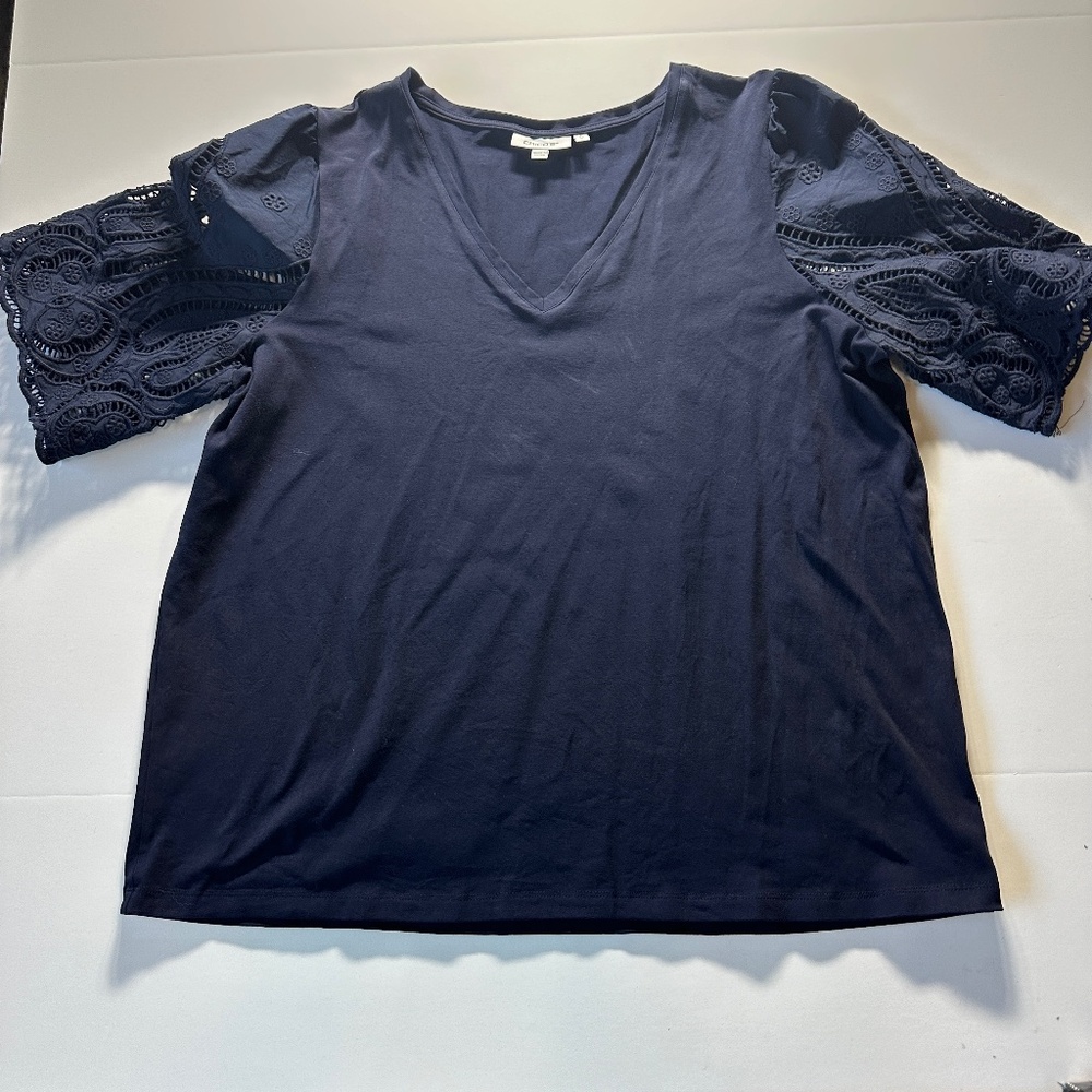 Chico's Size 3 Women's Tee